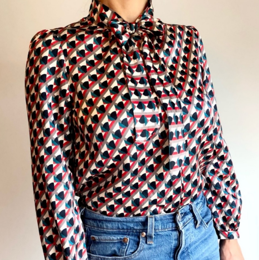 Marc Jacobs silk & cotton blend geometric hidden button closure blouse top
